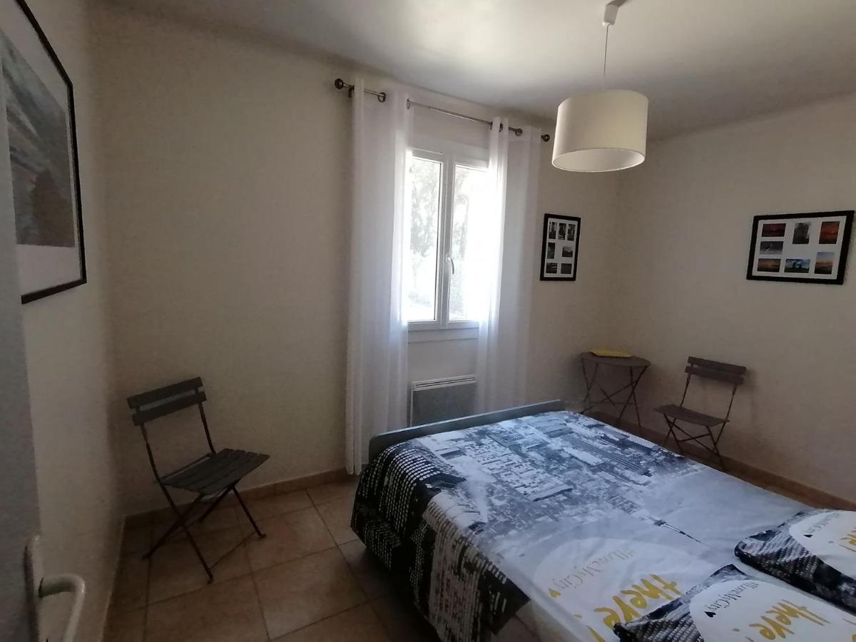 Chez Titi Appartement Mornas Buitenkant foto
